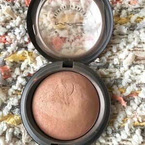 MAC medium deep mineralize skin finish natural